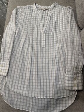 LOFT White and Light Gray Plaid Button-Front Casual Shirt